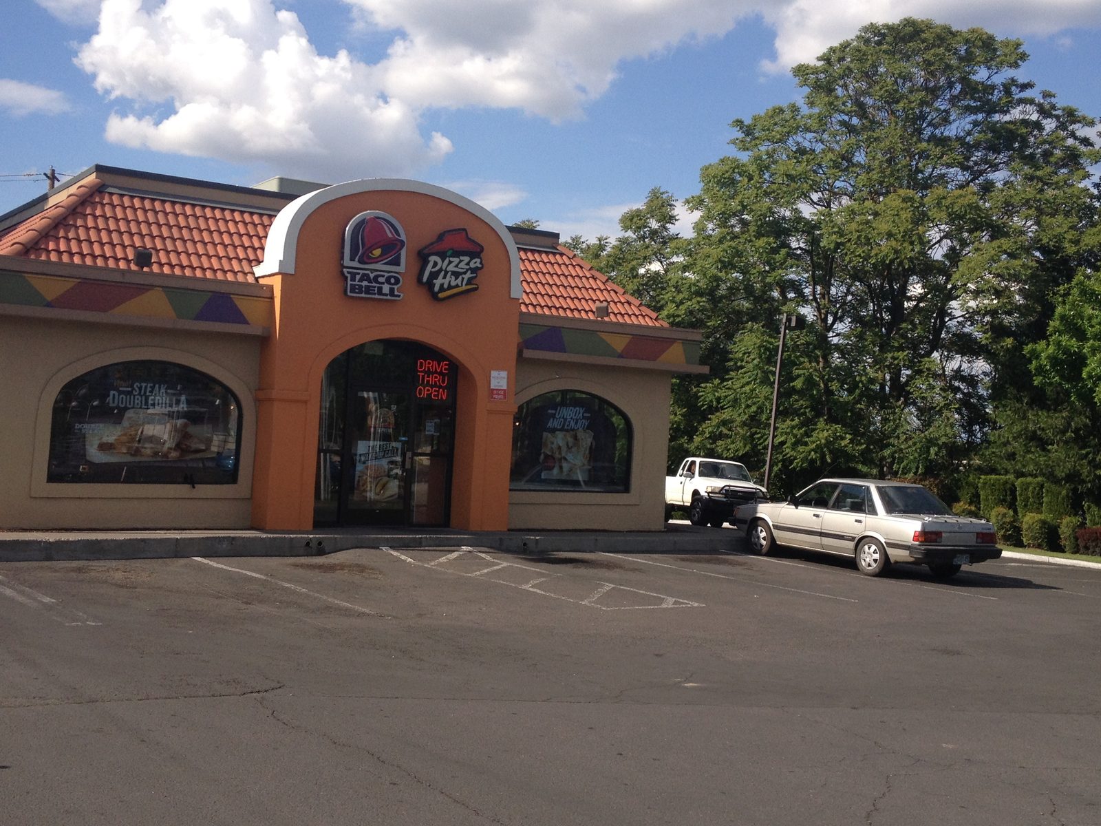 Restaurant building on Jackson Street in Medford, Oregon, site of a tenant improvement project